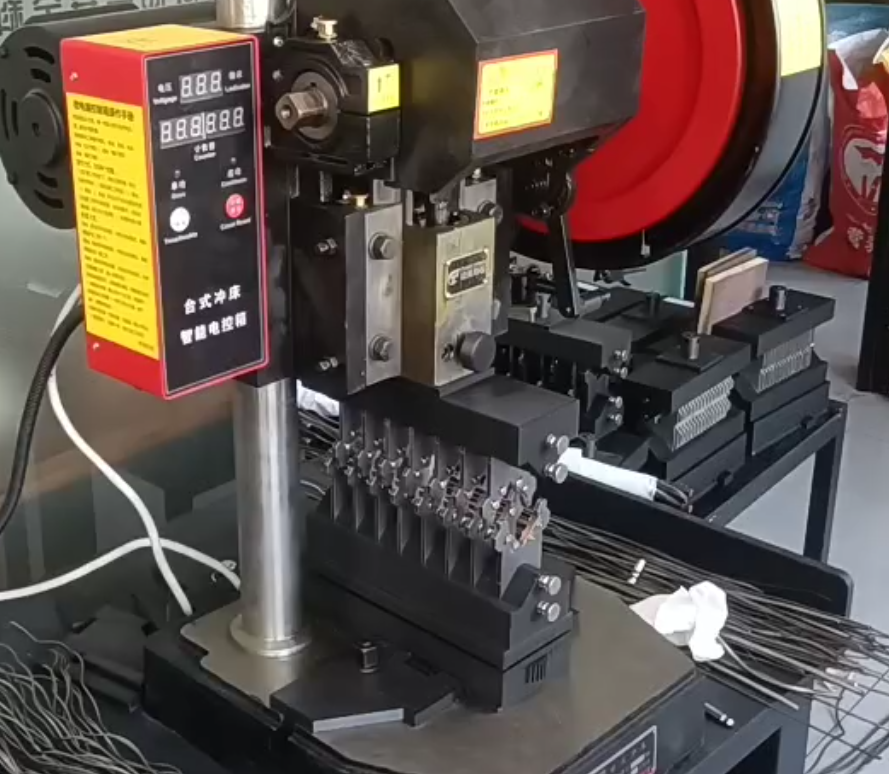 鋼絲矯直機(jī)使用說明